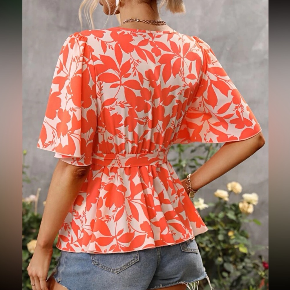 Boho floral print butterfly sleeve belted blouse - Picture 3 of 6